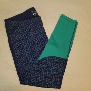 Old Navy patterned workout pants
